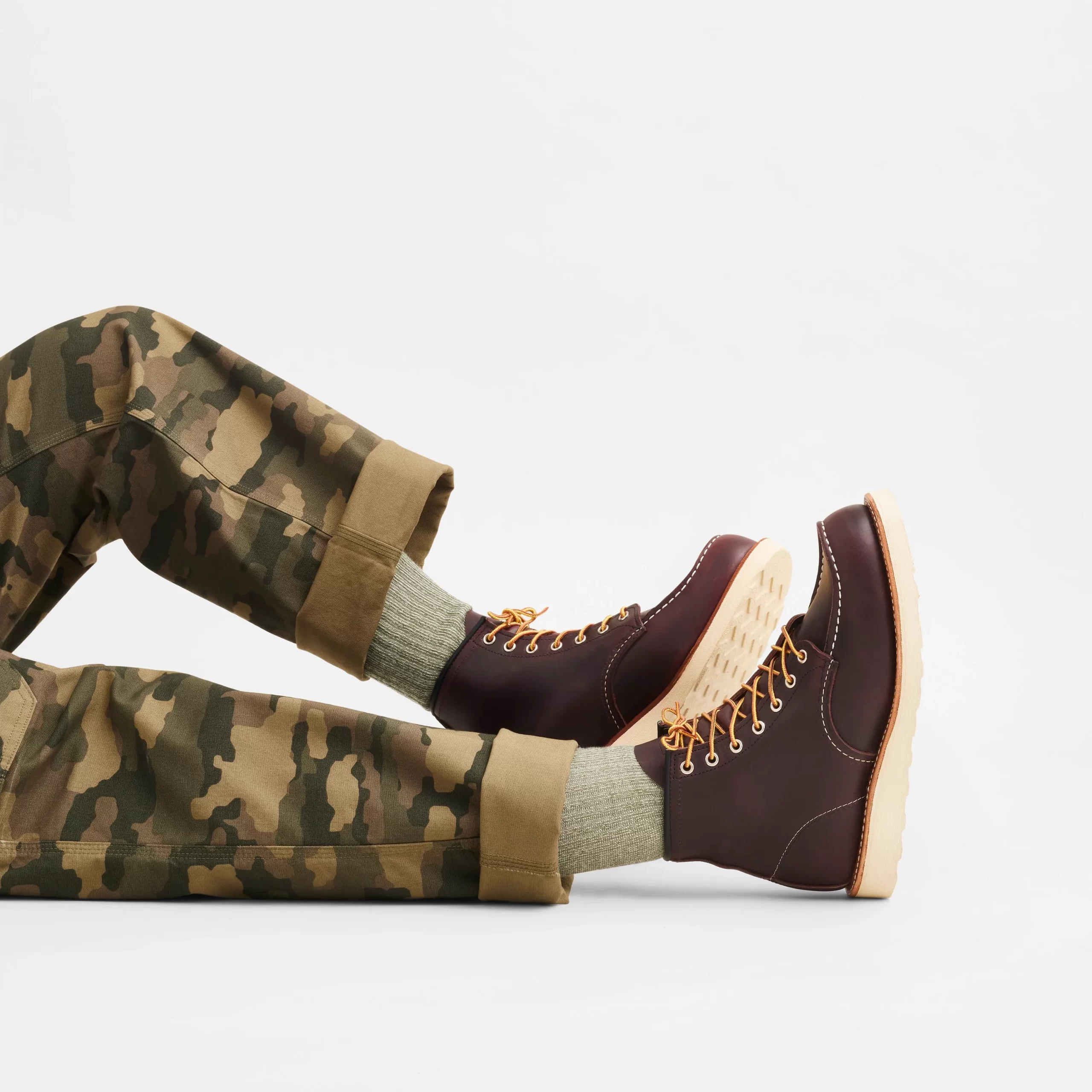 Classic Moc® Men's 6-inch boot in Black Cherry Excalibur Leather - Image 2