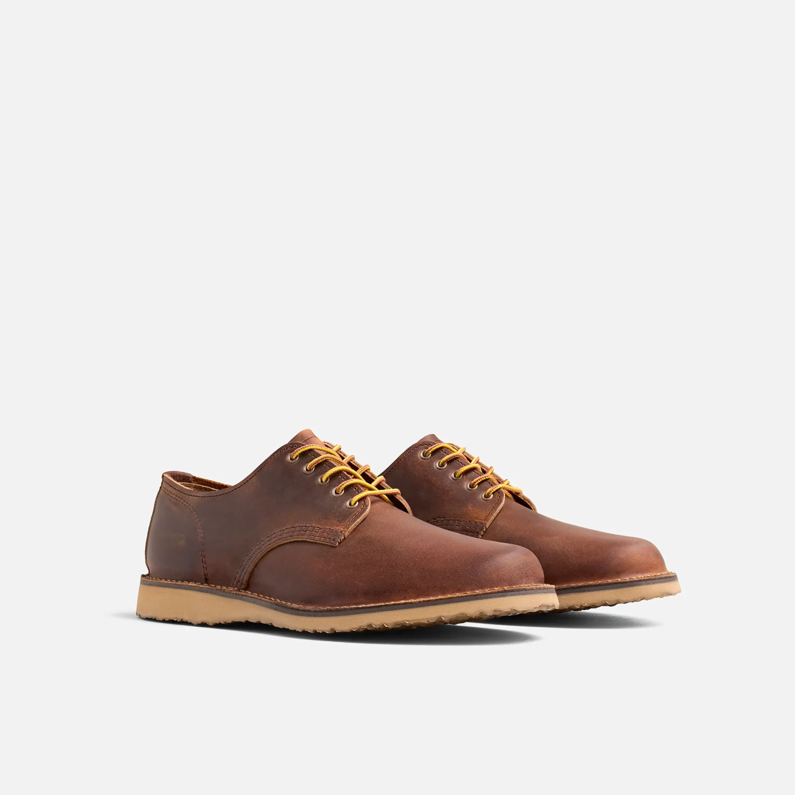 Weekender Oxford Men's Oxford in Copper Rough & Tough Leather - Image 3